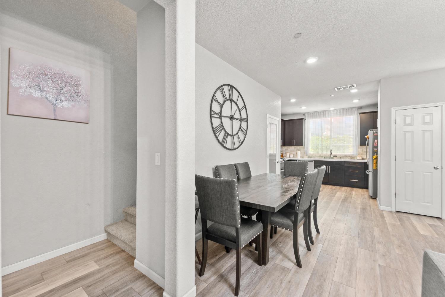 Detail Gallery Image 23 of 43 For 10853 Barden Dr, Rancho Cordova,  CA 95670 - 3 Beds | 2/1 Baths