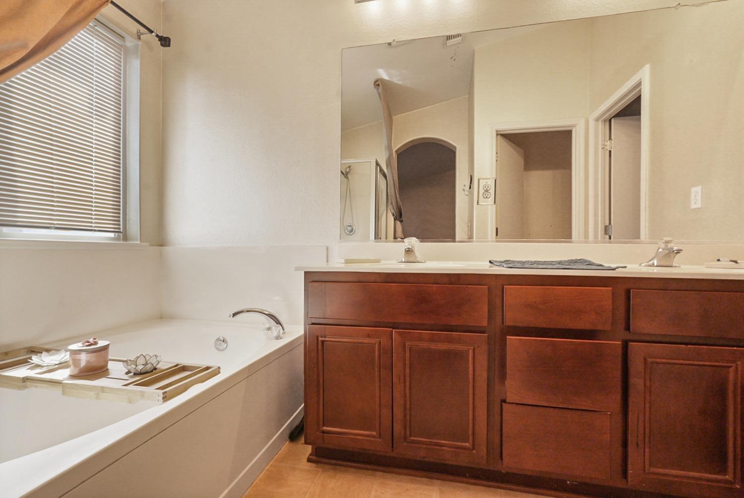 Detail Gallery Image 16 of 43 For 13706 Yerba Buena Ave, Gustine,  CA 95322 - 4 Beds | 2 Baths