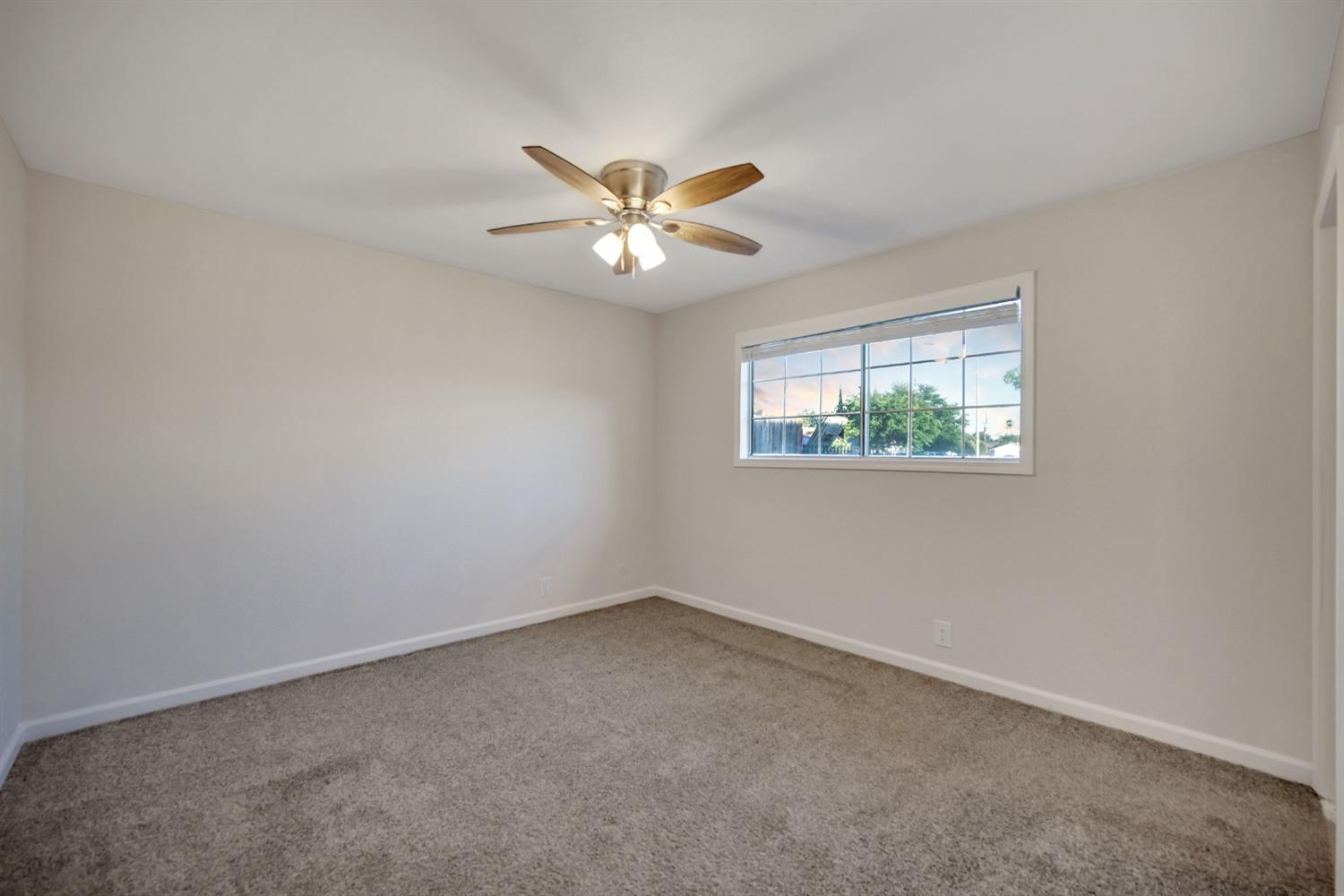 Detail Gallery Image 21 of 27 For 356 Yampa Cir, Sacramento,  CA 95838 - 3 Beds | 2 Baths