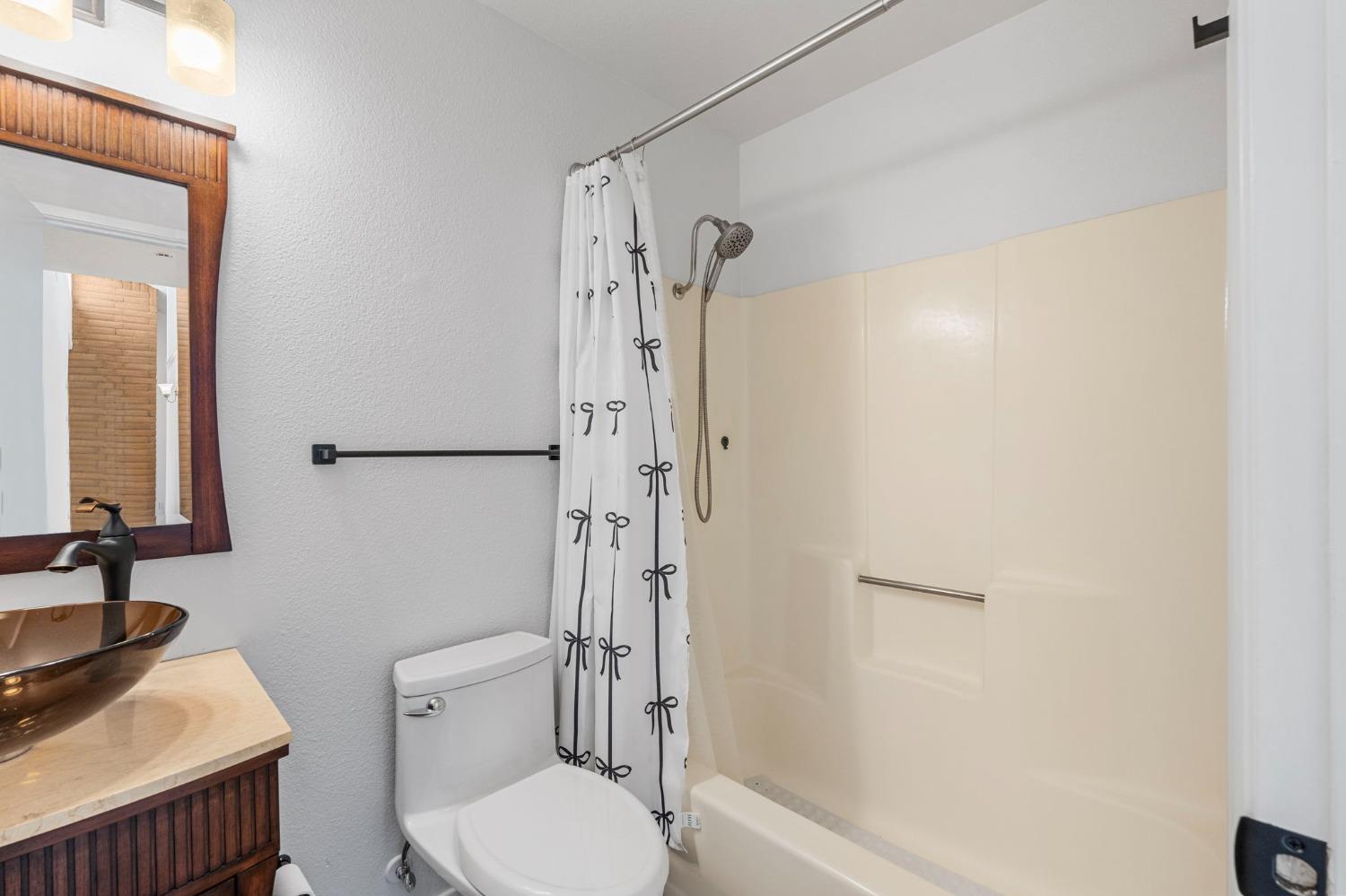 Detail Gallery Image 37 of 45 For 216 Jubilee Way, Rio Linda,  CA 95673 - 3 Beds | 2 Baths
