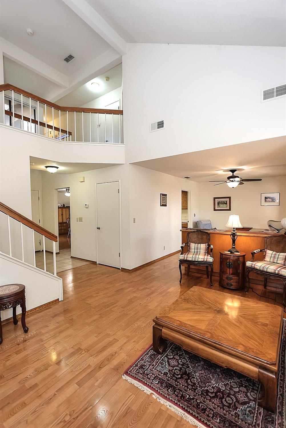 Detail Gallery Image 8 of 69 For 1982 University Park Dr, Sacramento,  CA 95825 - 3 Beds | 2/1 Baths