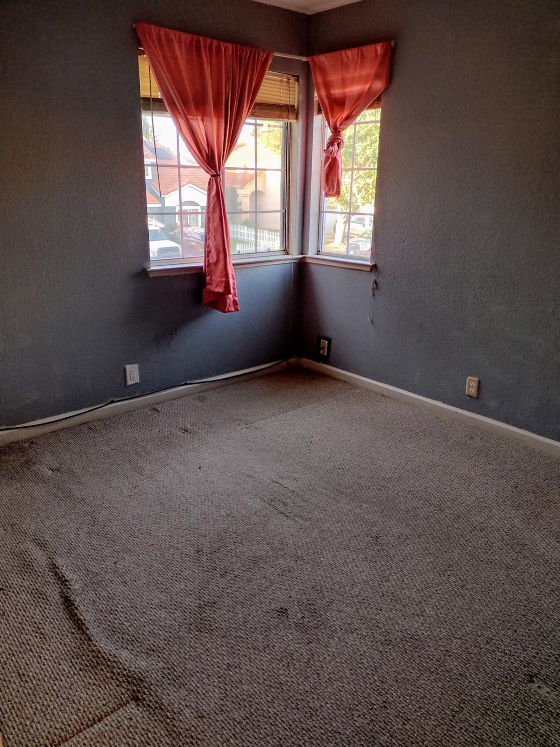 Detail Gallery Image 25 of 56 For 1900 Berryessa Dr, Modesto,  CA 95358 - 3 Beds | 2/1 Baths