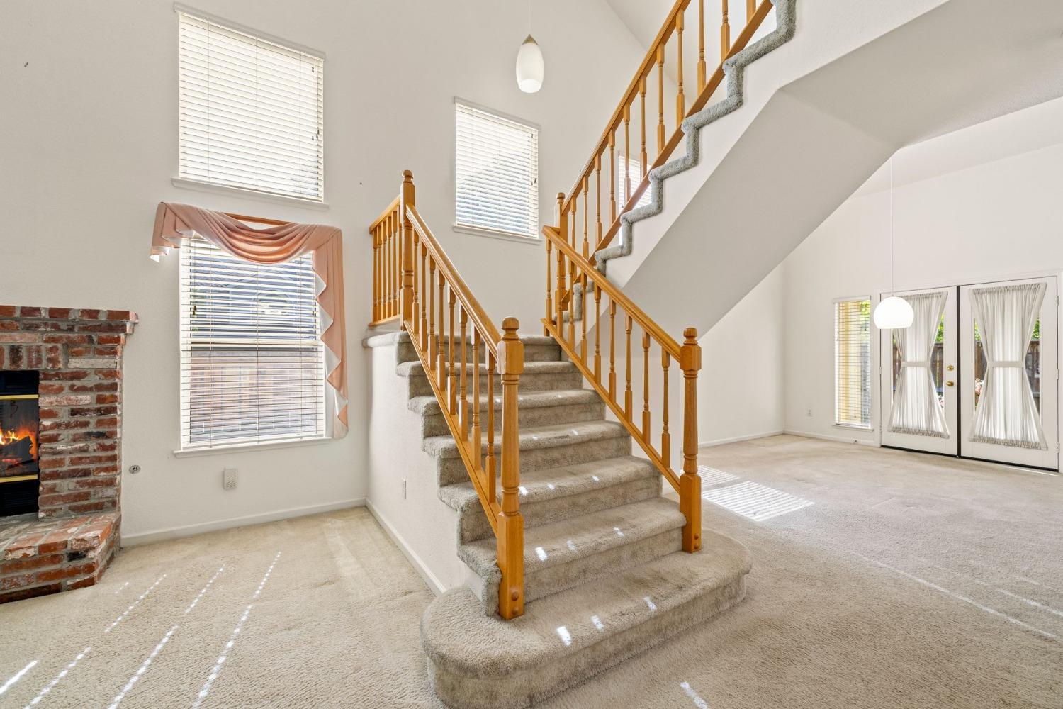 Detail Gallery Image 9 of 56 For 2936 Trigo Way, Sacramento,  CA 95833 - 3 Beds | 2/1 Baths