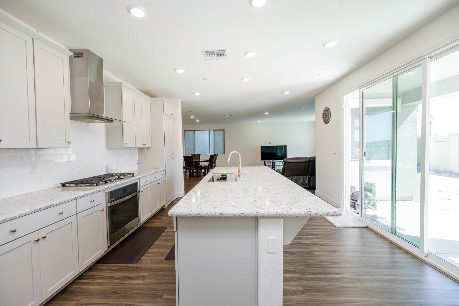 Detail Gallery Image 18 of 48 For 6910 Tailwind Ln, Stockton,  CA 95219 - 4 Beds | 3 Baths