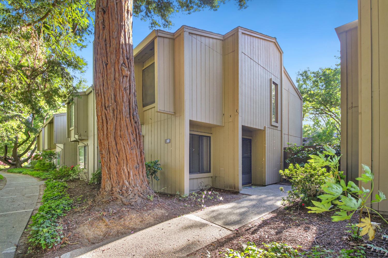 Detail Gallery Image 37 of 48 For 26 Adelphi Ct, Sacramento,  CA 95825 - 3 Beds | 2/1 Baths