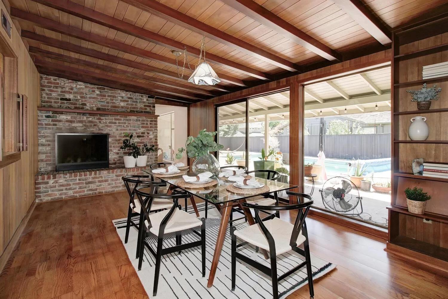 Detail Gallery Image 20 of 42 For 301 Baldwin Way, Sacramento,  CA 95864 - 5 Beds | 3 Baths