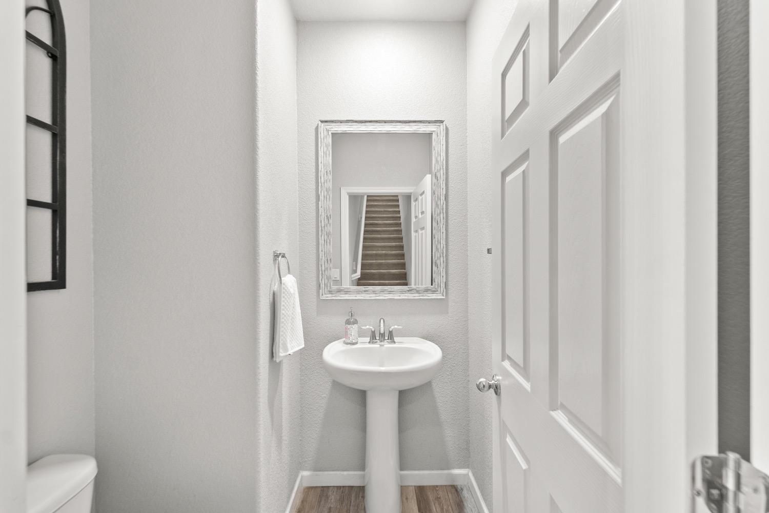 Detail Gallery Image 24 of 43 For 10853 Barden Dr, Rancho Cordova,  CA 95670 - 3 Beds | 2/1 Baths