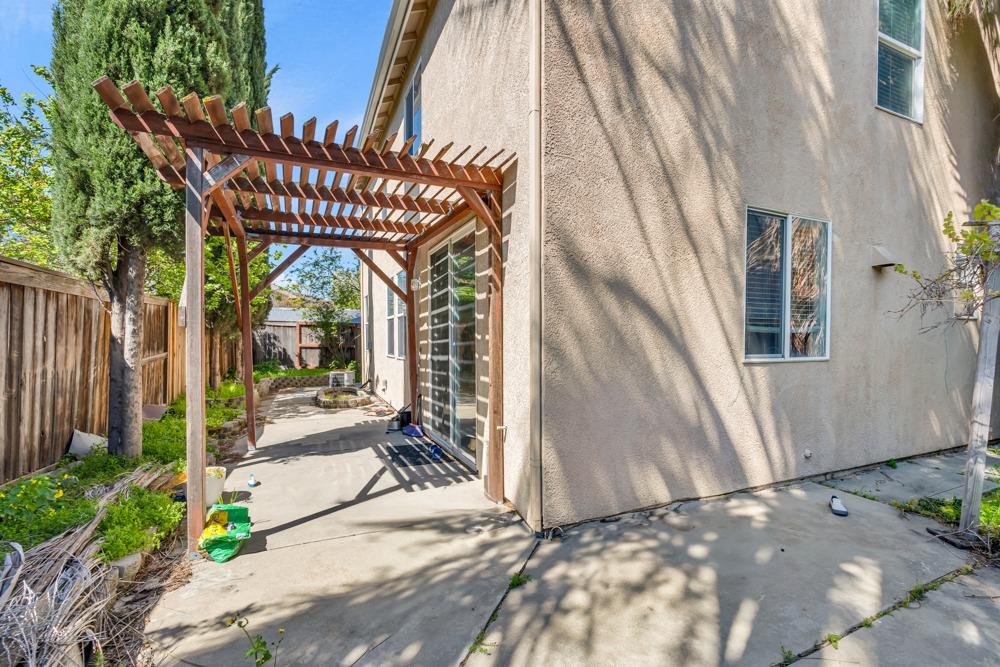 Detail Gallery Image 43 of 56 For 4909 Winamac Dr, Sacramento,  CA 95835 - 3 Beds | 2/1 Baths