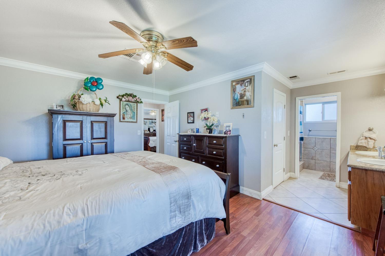 Detail Gallery Image 19 of 38 For 25540 Lynn Pl #B,  –,  CA 93638 - 3 Beds | 2 Baths