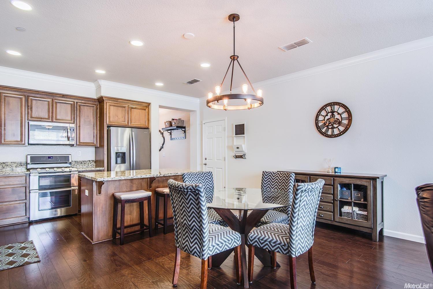 Detail Gallery Image 5 of 18 For 3577 Trentino St, Roseville,  CA 95747 - 4 Beds | 3 Baths