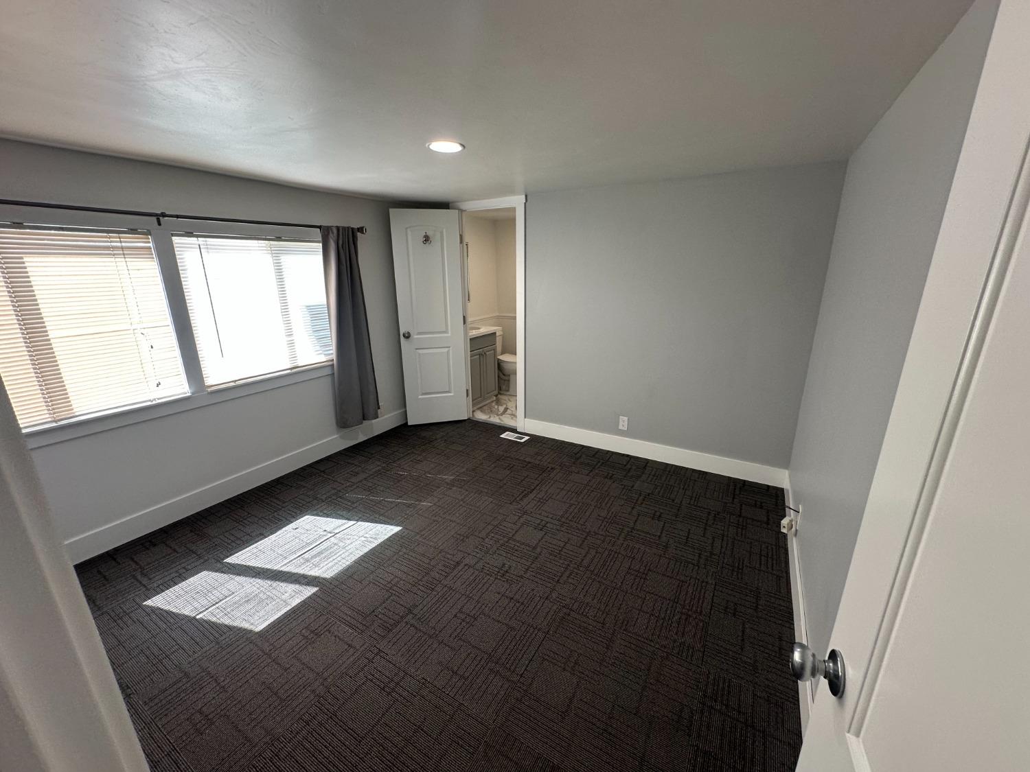 Detail Gallery Image 37 of 44 For 152 Village Cir #152,  Sacramento,  CA 95838 - 3 Beds | 2 Baths