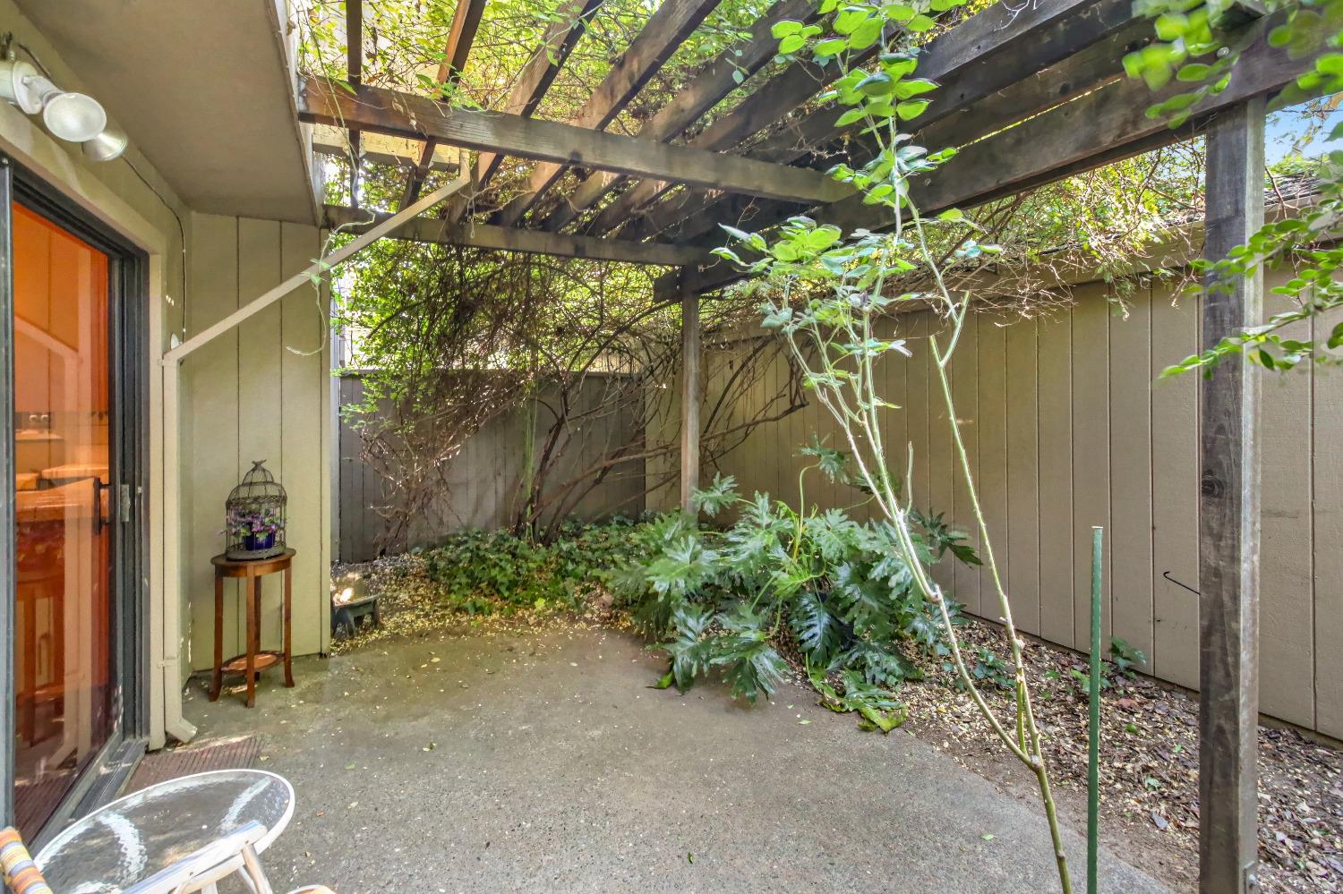 Detail Gallery Image 35 of 48 For 26 Adelphi Ct, Sacramento,  CA 95825 - 3 Beds | 2/1 Baths