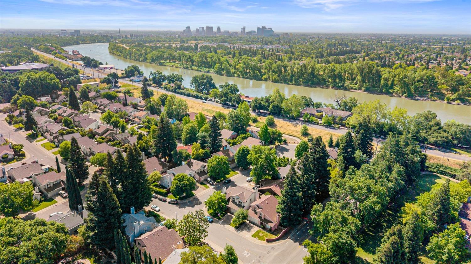 Detail Gallery Image 54 of 56 For 2936 Trigo Way, Sacramento,  CA 95833 - 3 Beds | 2/1 Baths