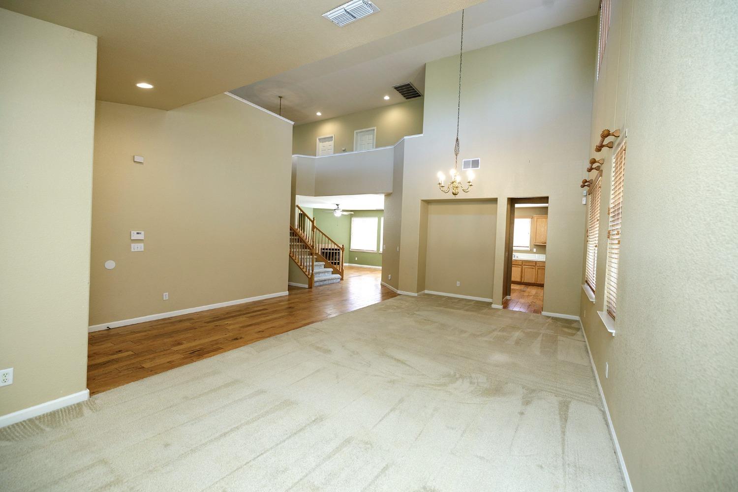 Detail Gallery Image 12 of 61 For 2920 Medinah Way, Modesto,  CA 95355 - 4 Beds | 3 Baths