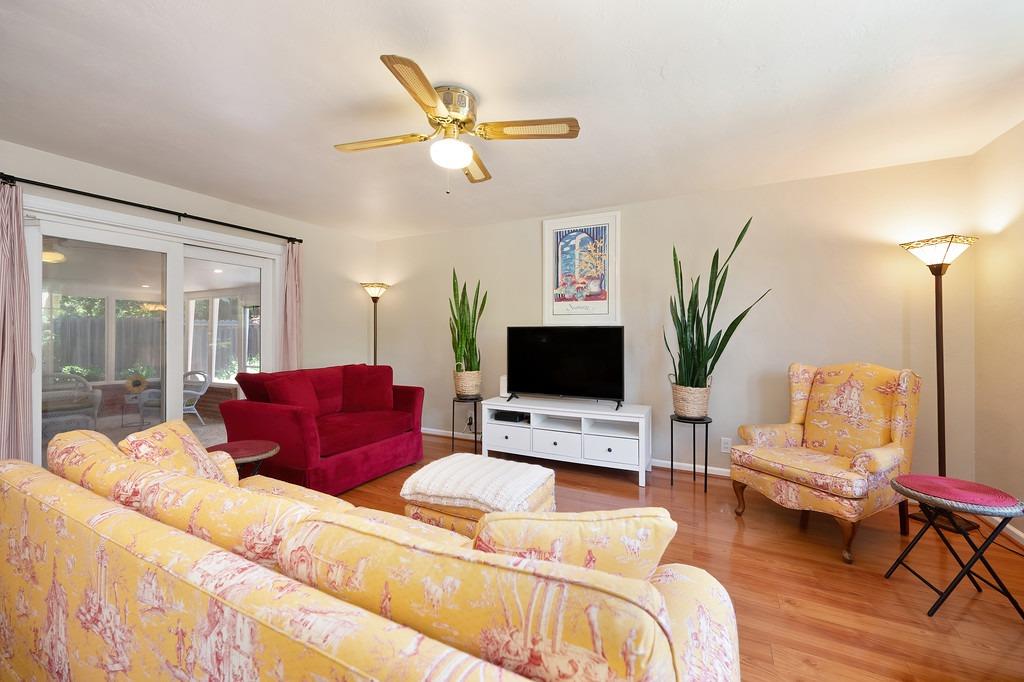 Detail Gallery Image 51 of 80 For 2901 61st St, Sacramento,  CA 95817 - 3 Beds | 1/1 Baths
