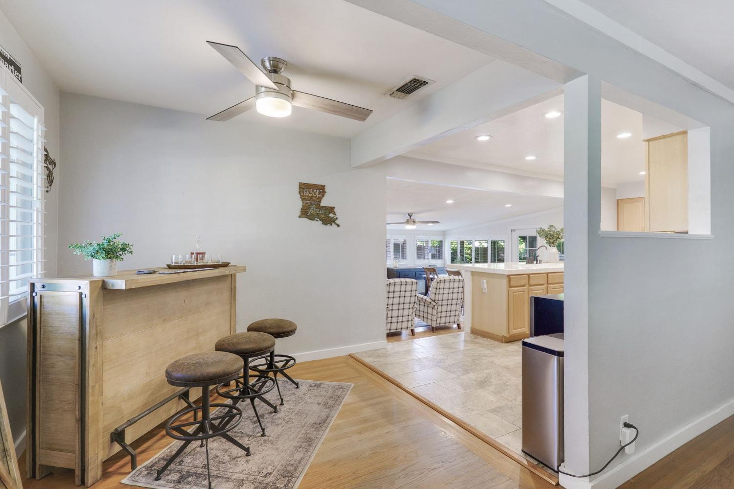 Detail Gallery Image 5 of 25 For 7158 Sunset Ave, Fair Oaks,  CA 95628 - 3 Beds | 1/1 Baths