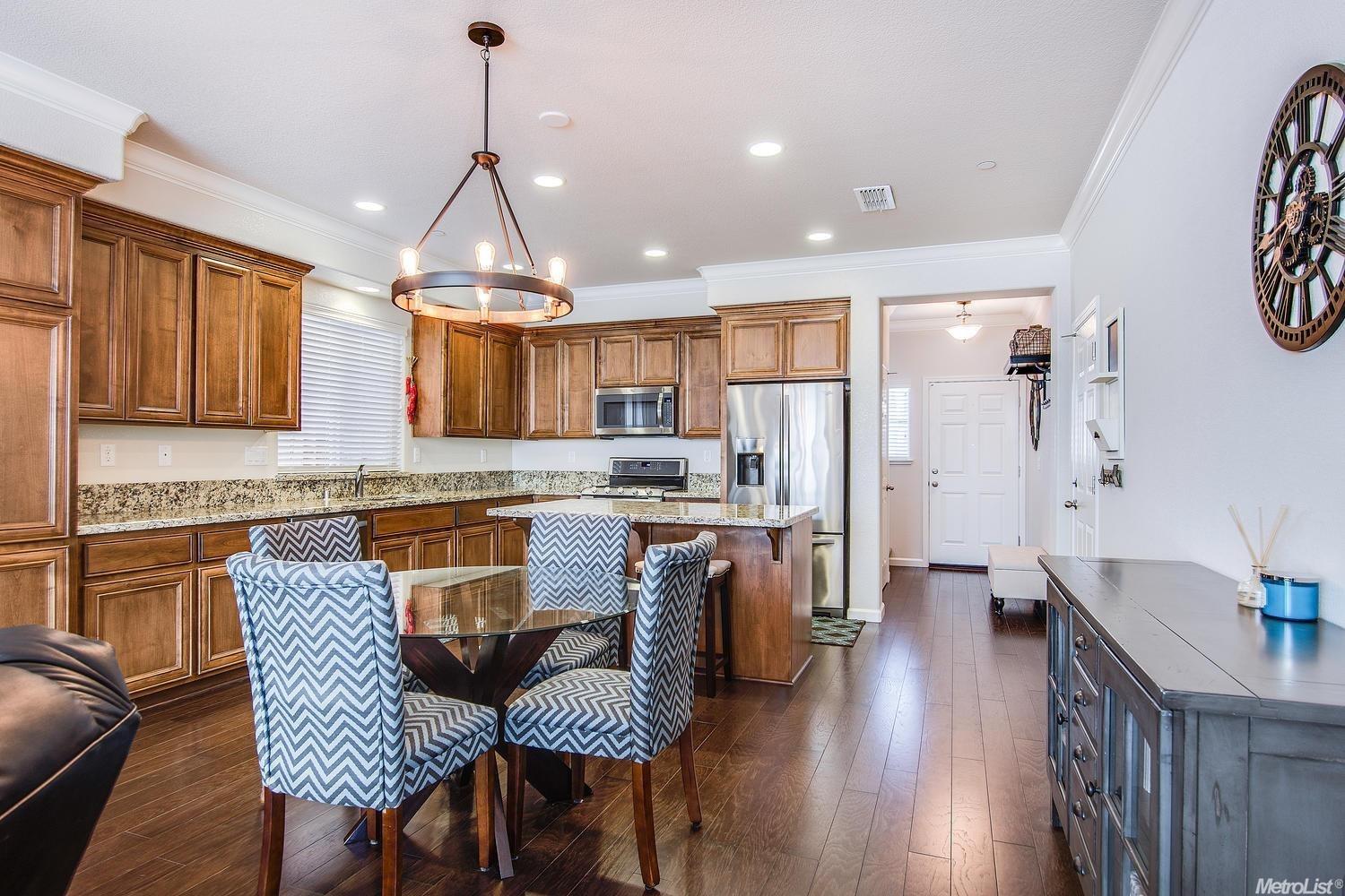 Detail Gallery Image 4 of 18 For 3577 Trentino St, Roseville,  CA 95747 - 4 Beds | 3 Baths