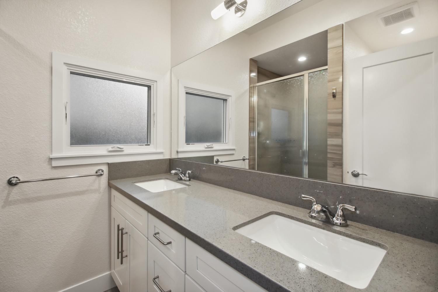 Detail Gallery Image 29 of 59 For 2021 S St, Sacramento,  CA 95811 - – Beds | – Baths
