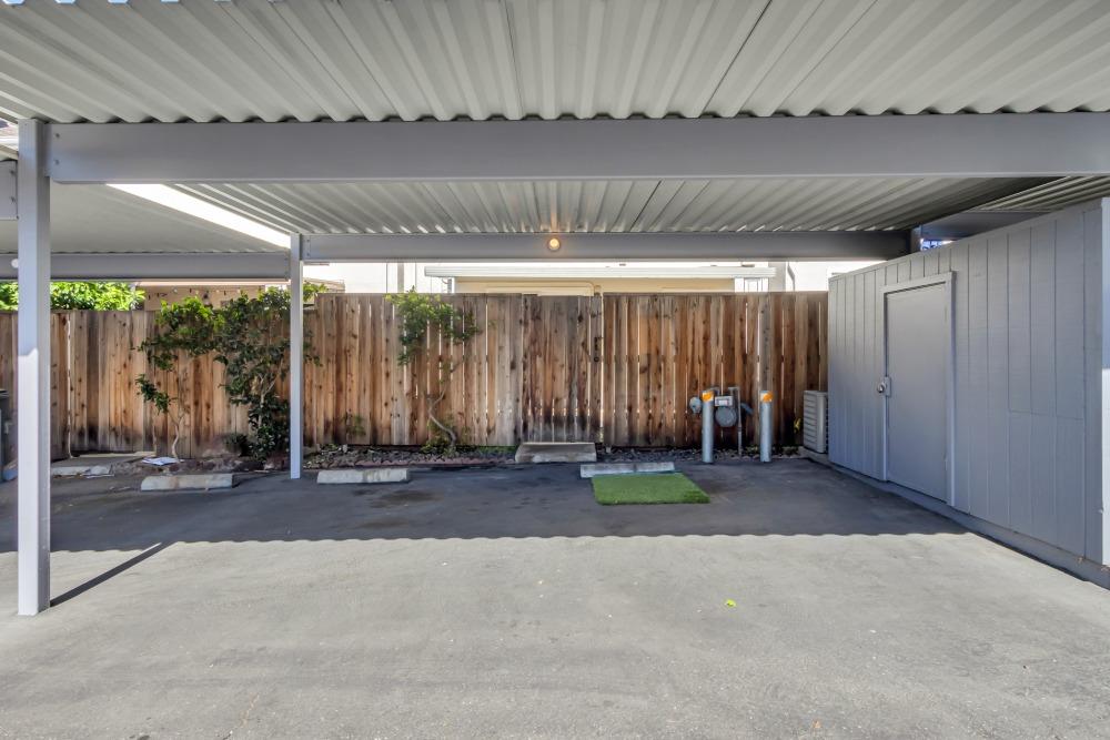 Detail Gallery Image 43 of 57 For 4020 Knoll Top Ct, Carmichael,  CA 95608 - 3 Beds | 1/1 Baths
