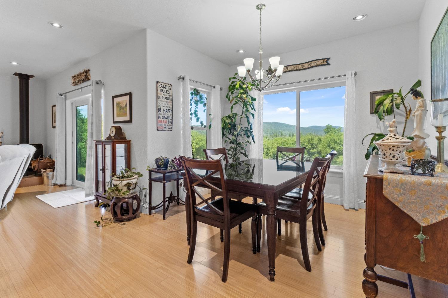 Detail Gallery Image 15 of 44 For 9593 Quail Meadow Ln, Oregon House,  CA 95962 - 3 Beds | 2 Baths