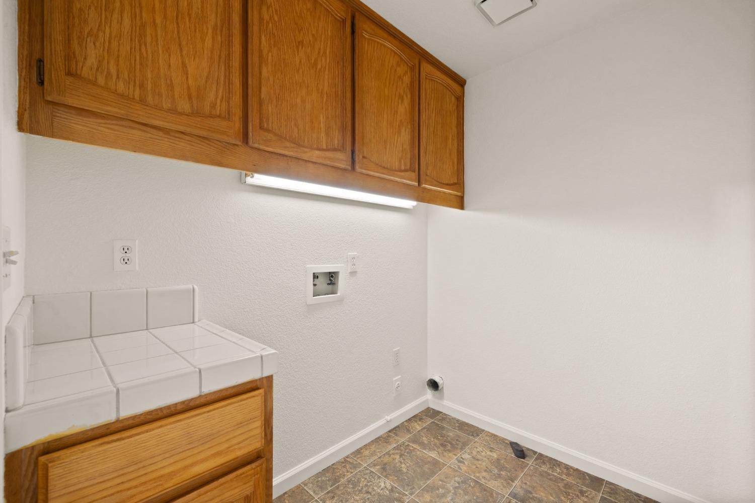 Detail Gallery Image 21 of 45 For 8531 Heather Cross Way, Orangevale,  CA 95662 - 3 Beds | 2 Baths