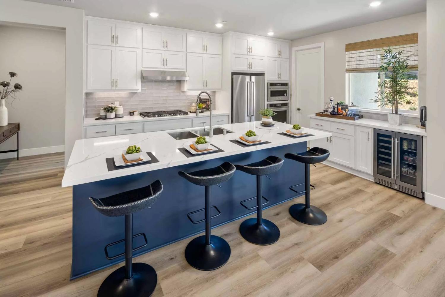 Detail Gallery Image 1 of 54 For 2500 Bramble Ct, Auburn,  CA 95603 - 3 Beds | 2/1 Baths