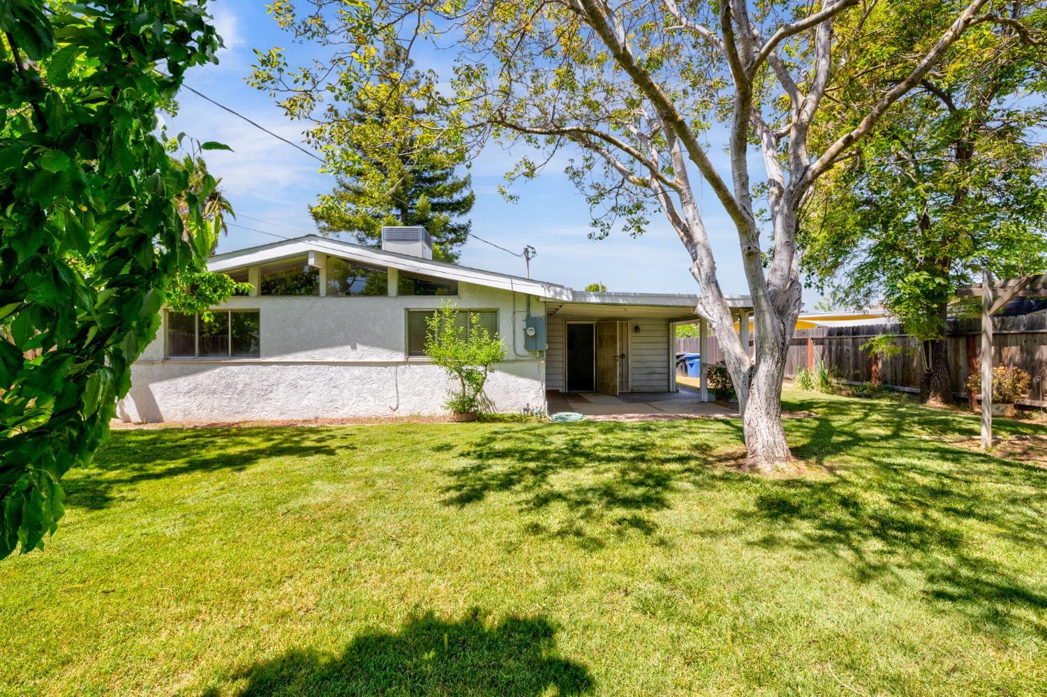 Detail Gallery Image 39 of 41 For 5925 Garibaldi St, Sacramento,  CA 95824 - 3 Beds | 1 Baths