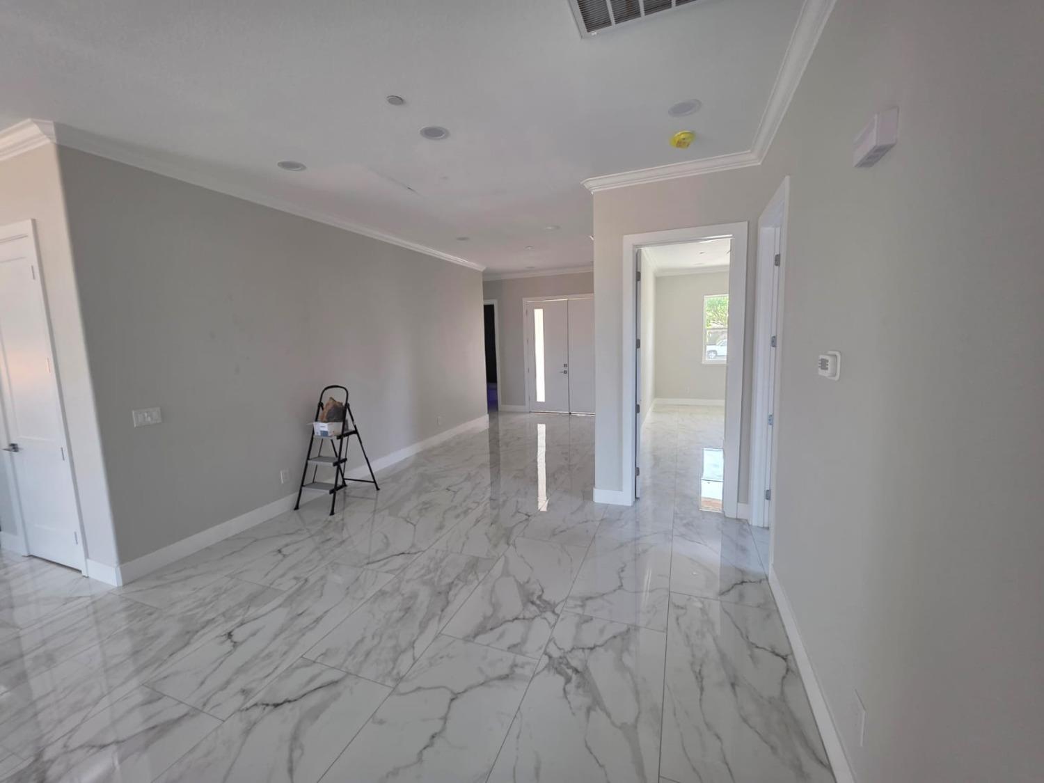 Detail Gallery Image 9 of 66 For 3213 Millbrook Ave, Modesto,  CA 95355 - 3 Beds | 4 Baths