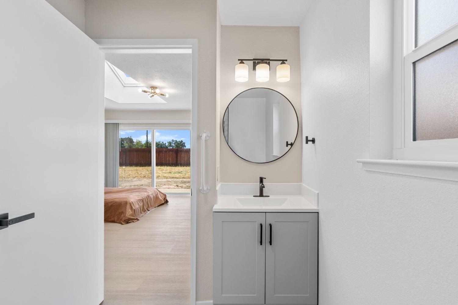 Detail Gallery Image 35 of 45 For 216 Jubilee Way, Rio Linda,  CA 95673 - 3 Beds | 2 Baths