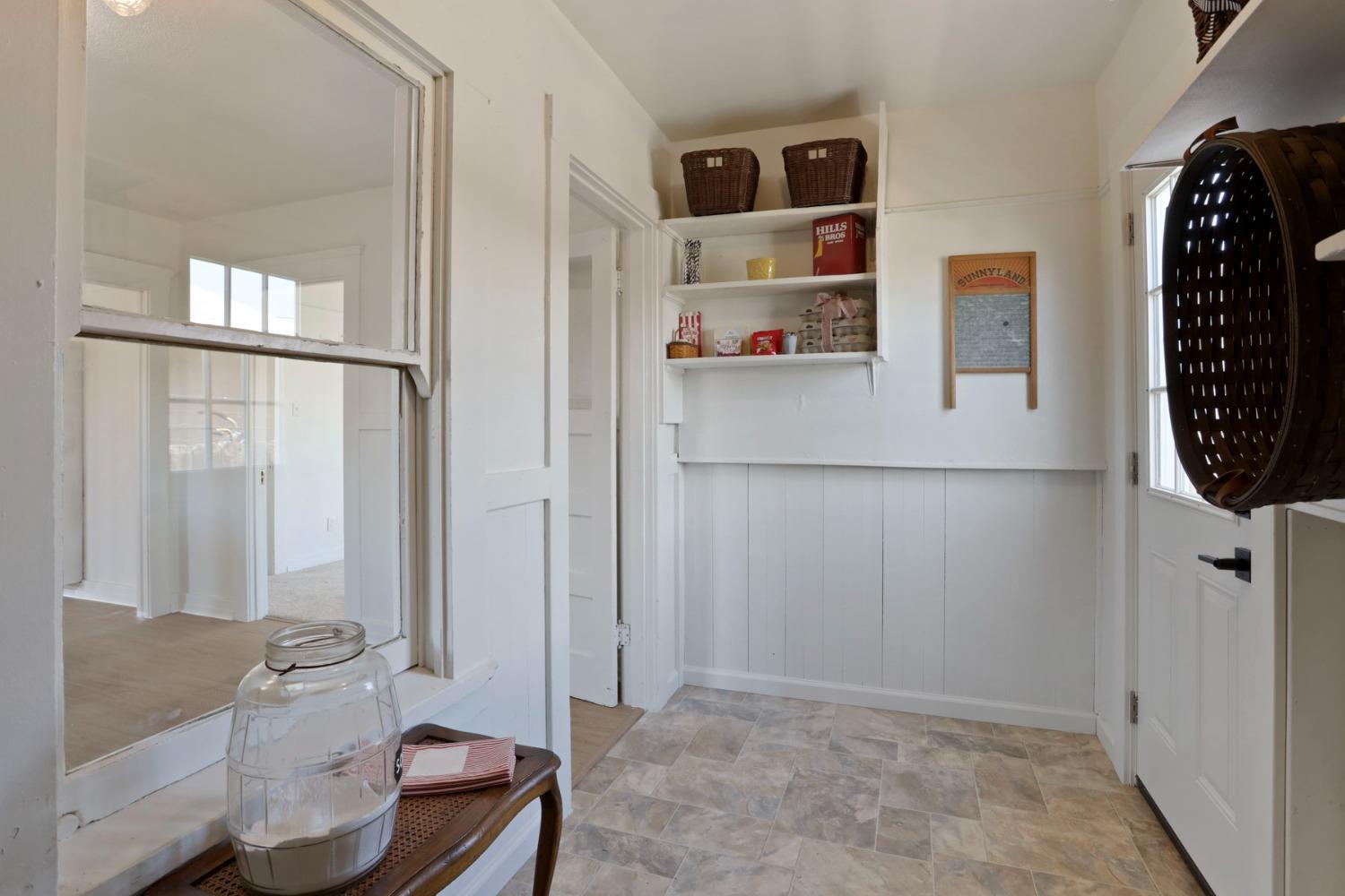 Detail Gallery Image 14 of 25 For 11 E 1st St, Tracy,  CA 95376 - 2 Beds | 1 Baths