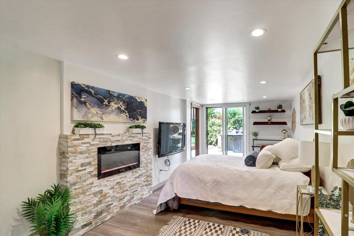 Detail Gallery Image 28 of 38 For 1412 E 32 St, Oakland,  CA 94602 - 3 Beds | 2 Baths
