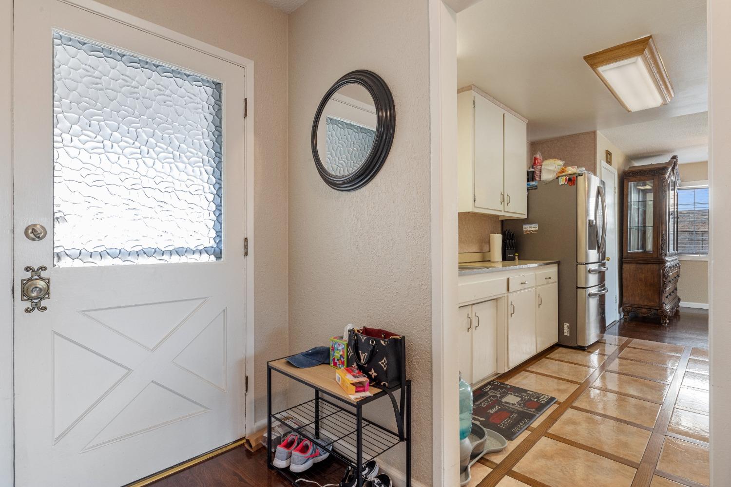 Detail Gallery Image 7 of 33 For 7795 Tamarack Dr, Dublin,  CA 94568 - 3 Beds | 2 Baths