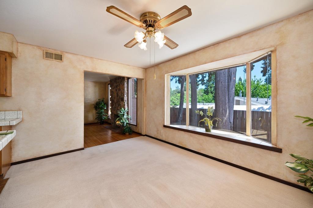 Detail Gallery Image 9 of 38 For 8005 Livorna Way, Fair Oaks,  CA 95628 - 4 Beds | 2 Baths