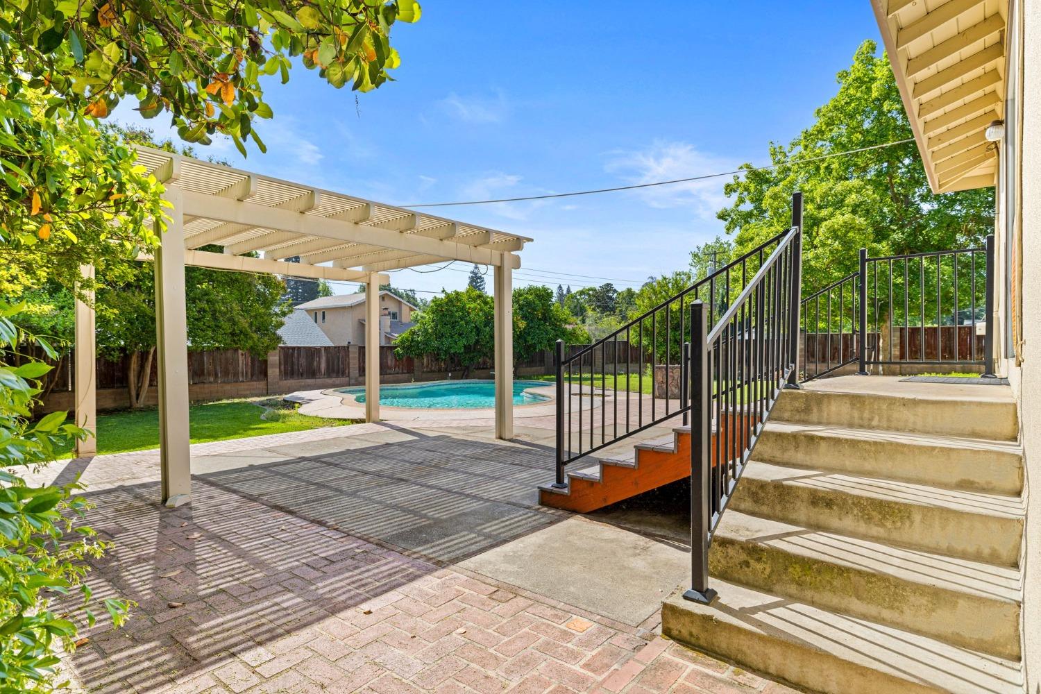 Detail Gallery Image 33 of 46 For 5038 Illinois Ave, Fair Oaks,  CA 95628 - 4 Beds | 2 Baths