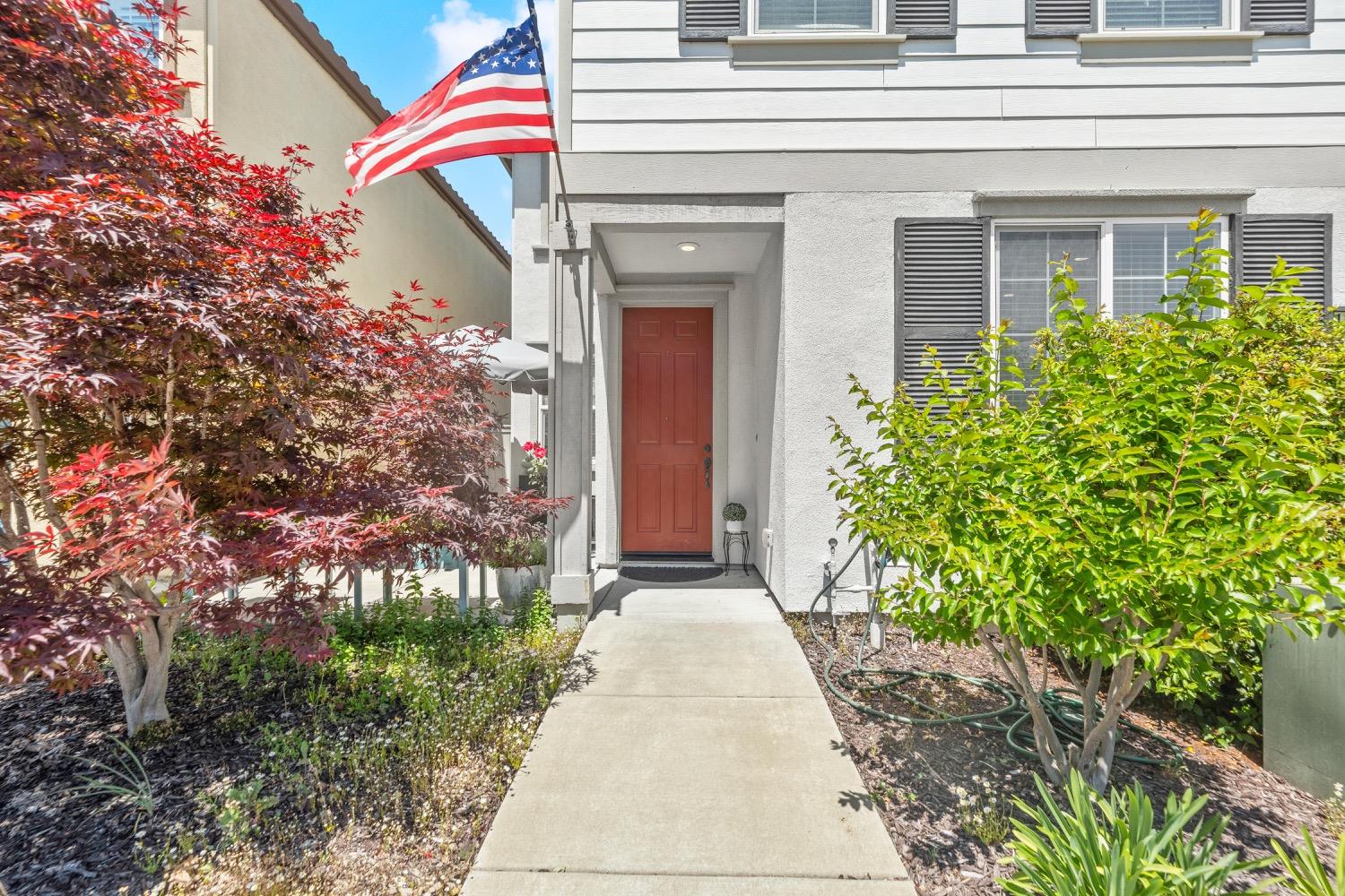 Detail Gallery Image 9 of 43 For 10853 Barden Dr, Rancho Cordova,  CA 95670 - 3 Beds | 2/1 Baths