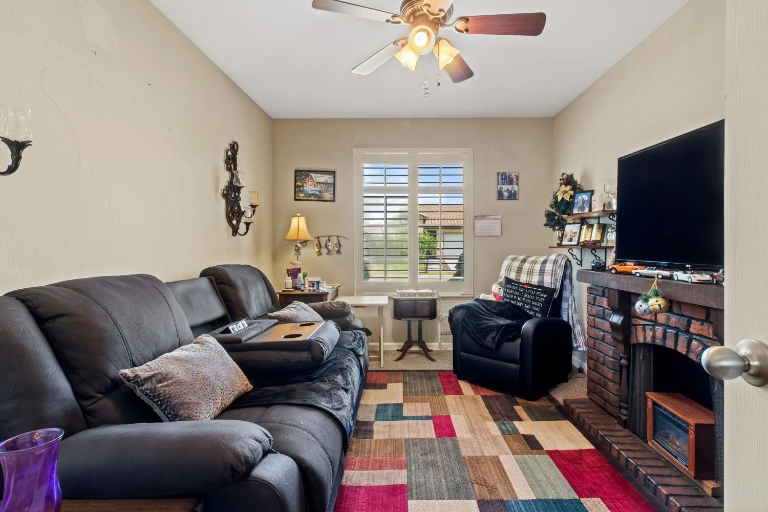 Detail Gallery Image 8 of 26 For 1474 Antioch Ct, Merced,  CA 95348 - 3 Beds | 2 Baths