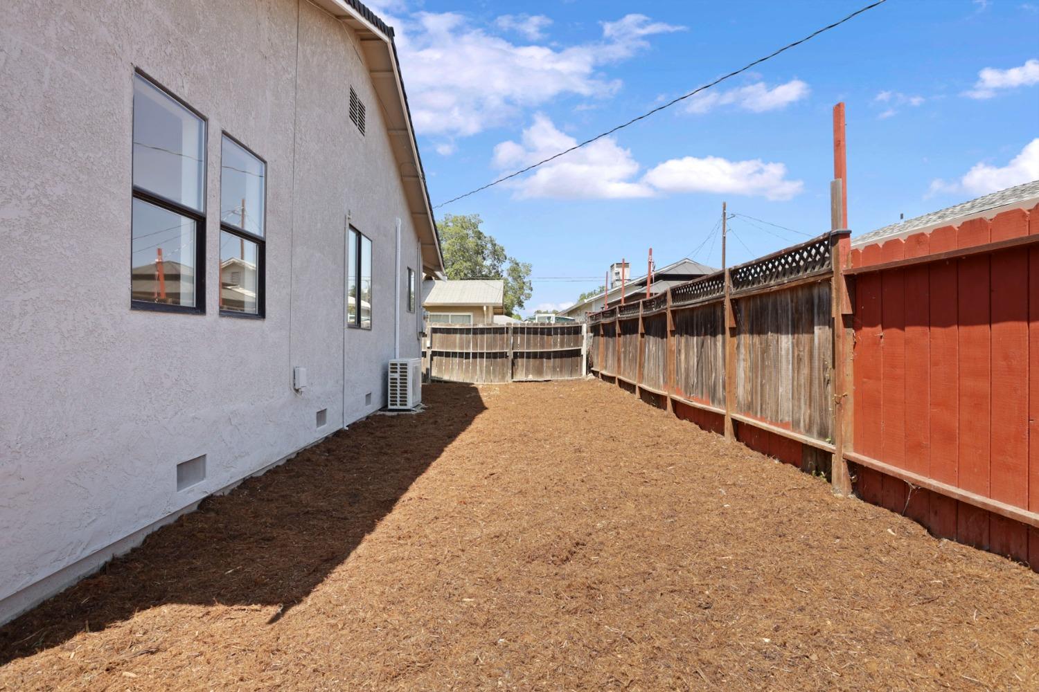 Detail Gallery Image 25 of 25 For 11 E 1st St, Tracy,  CA 95376 - 2 Beds | 1 Baths