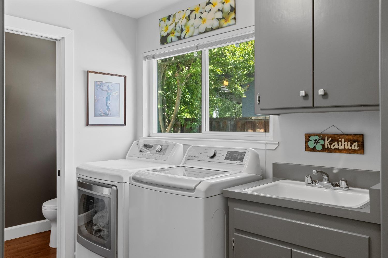 Detail Gallery Image 29 of 41 For 2837 Latham Dr, Sacramento,  CA 95864 - 3 Beds | 2/1 Baths