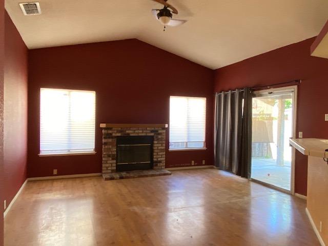 Detail Gallery Image 7 of 17 For 8405 Cassatt Way, Sacramento,  CA 95828 - 3 Beds | 2 Baths