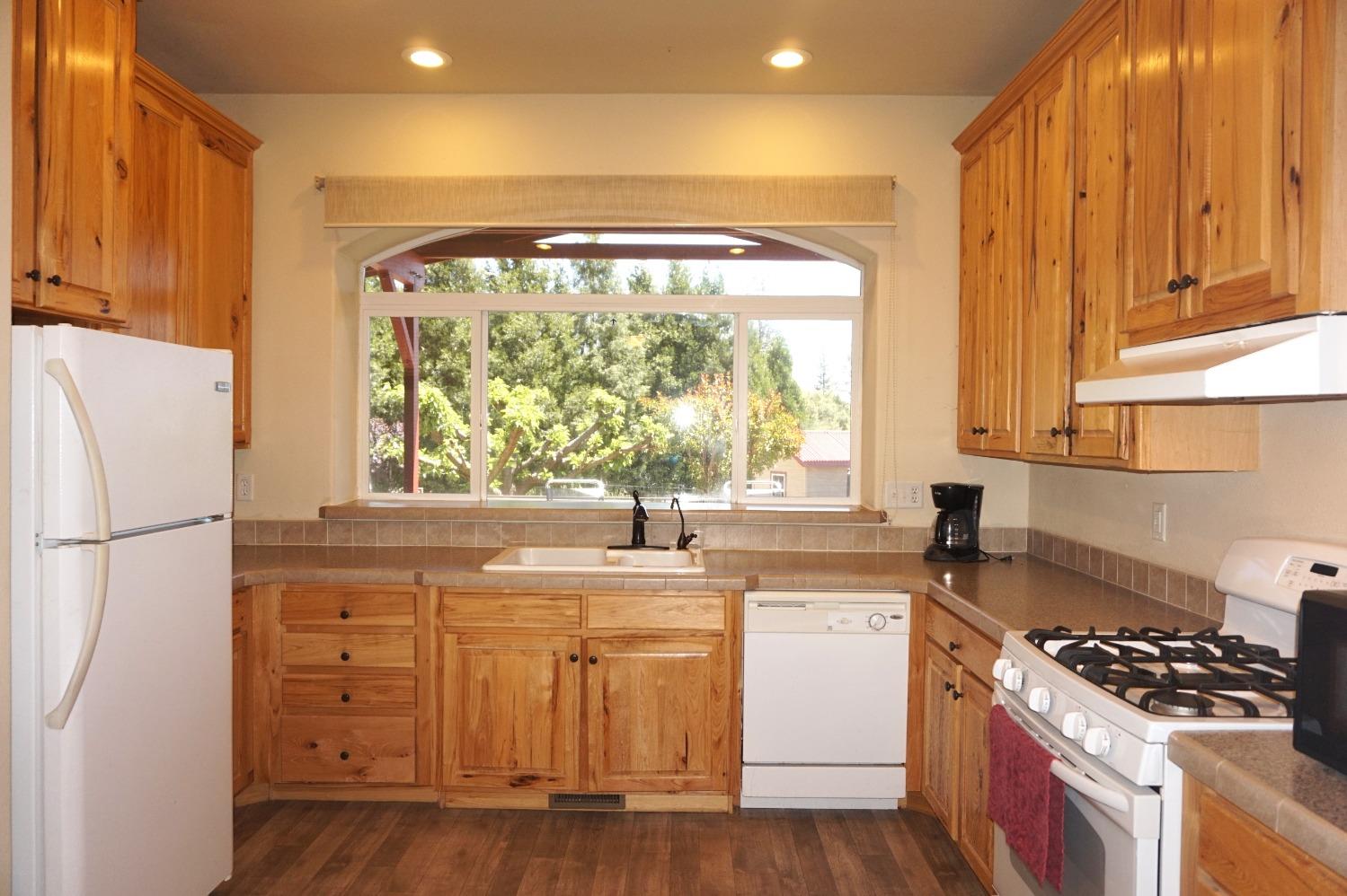 Detail Gallery Image 13 of 65 For 18145 Holly Rd, Fiddletown,  CA 95629 - 3 Beds | 2 Baths