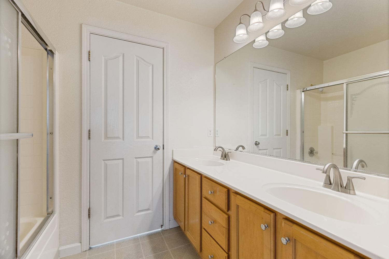 Detail Gallery Image 50 of 62 For 7920 Tetotom Park Way, Antelope,  CA 95843 - 5 Beds | 3 Baths