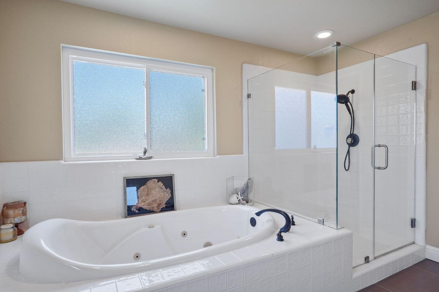 Detail Gallery Image 26 of 39 For 4950 Thor Way, Carmichael,  CA 95608 - 4 Beds | 3 Baths