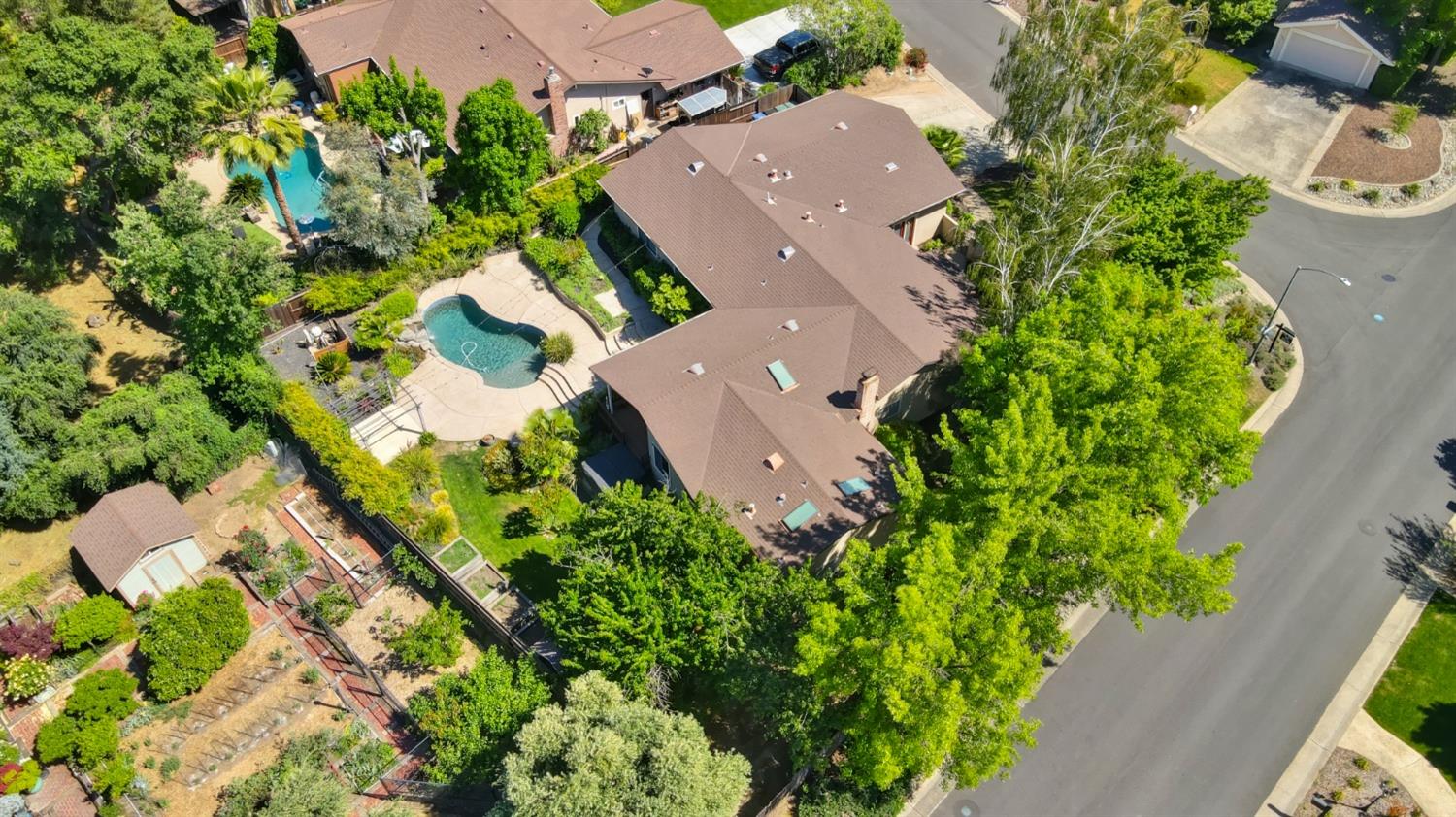 Detail Gallery Image 77 of 78 For 8401 Kroeger Ct, Fair Oaks,  CA 95628 - 4 Beds | 3 Baths