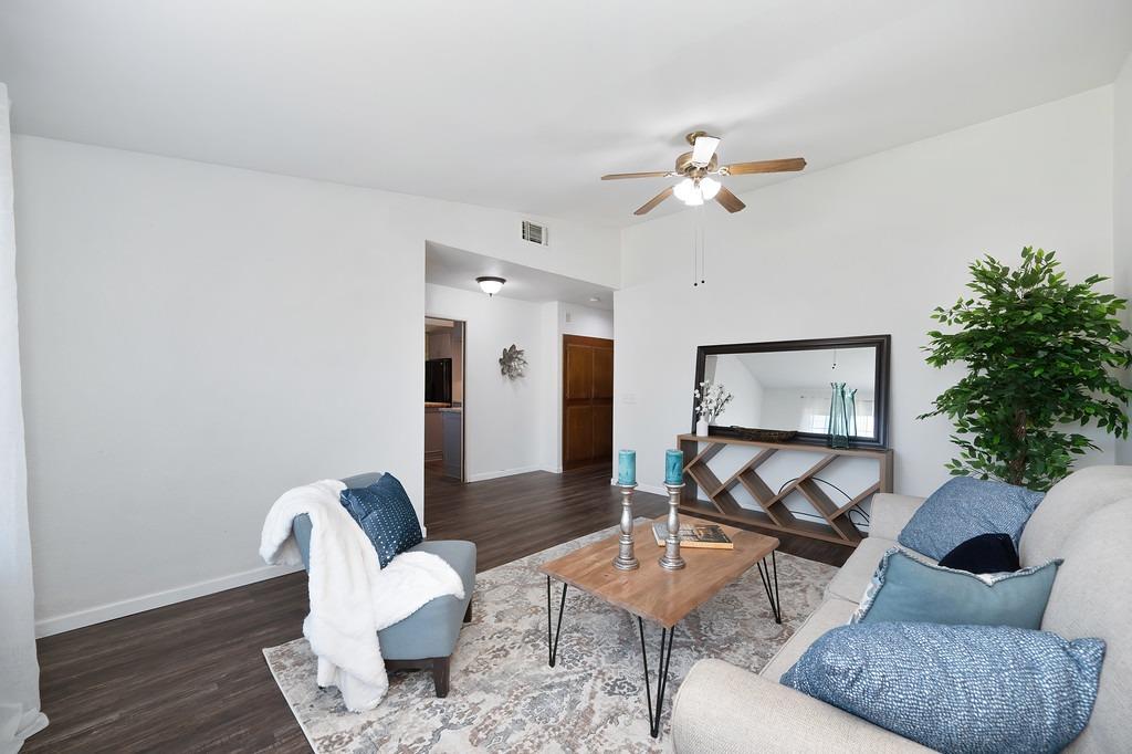 Detail Gallery Image 6 of 31 For 6704 Green Ash Ct, Citrus Heights,  CA 95610 - 4 Beds | 2 Baths