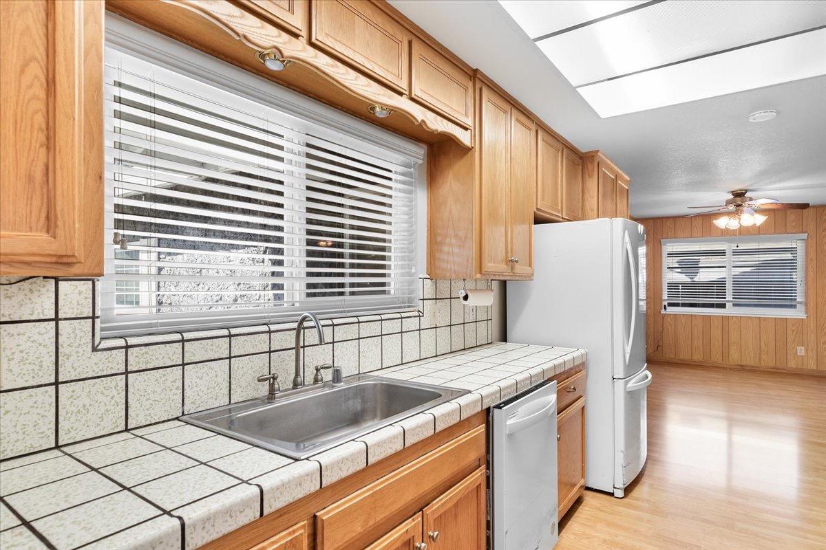 Detail Gallery Image 11 of 51 For 2501 Continental Dr, Modesto,  CA 95355 - 3 Beds | 2 Baths