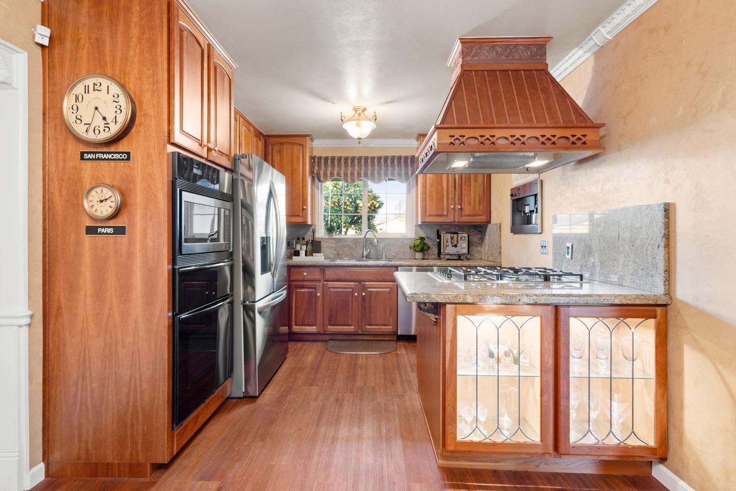 Detail Gallery Image 8 of 44 For 821 Penitencia St, Milpitas,  CA 95035 - 4 Beds | 2 Baths