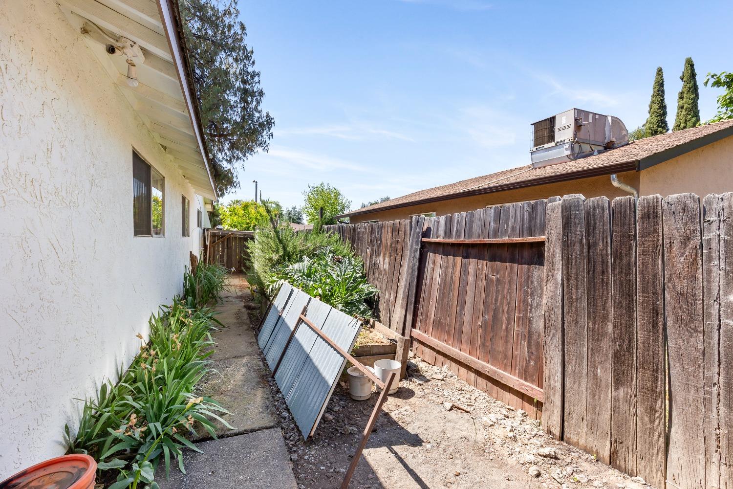 Dawn Drive, Woodland, California image 35