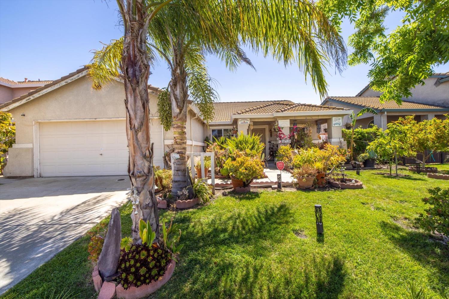 Detail Gallery Image 5 of 57 For 4116 Vercelli St, Stockton,  CA 95206 - 3 Beds | 2 Baths
