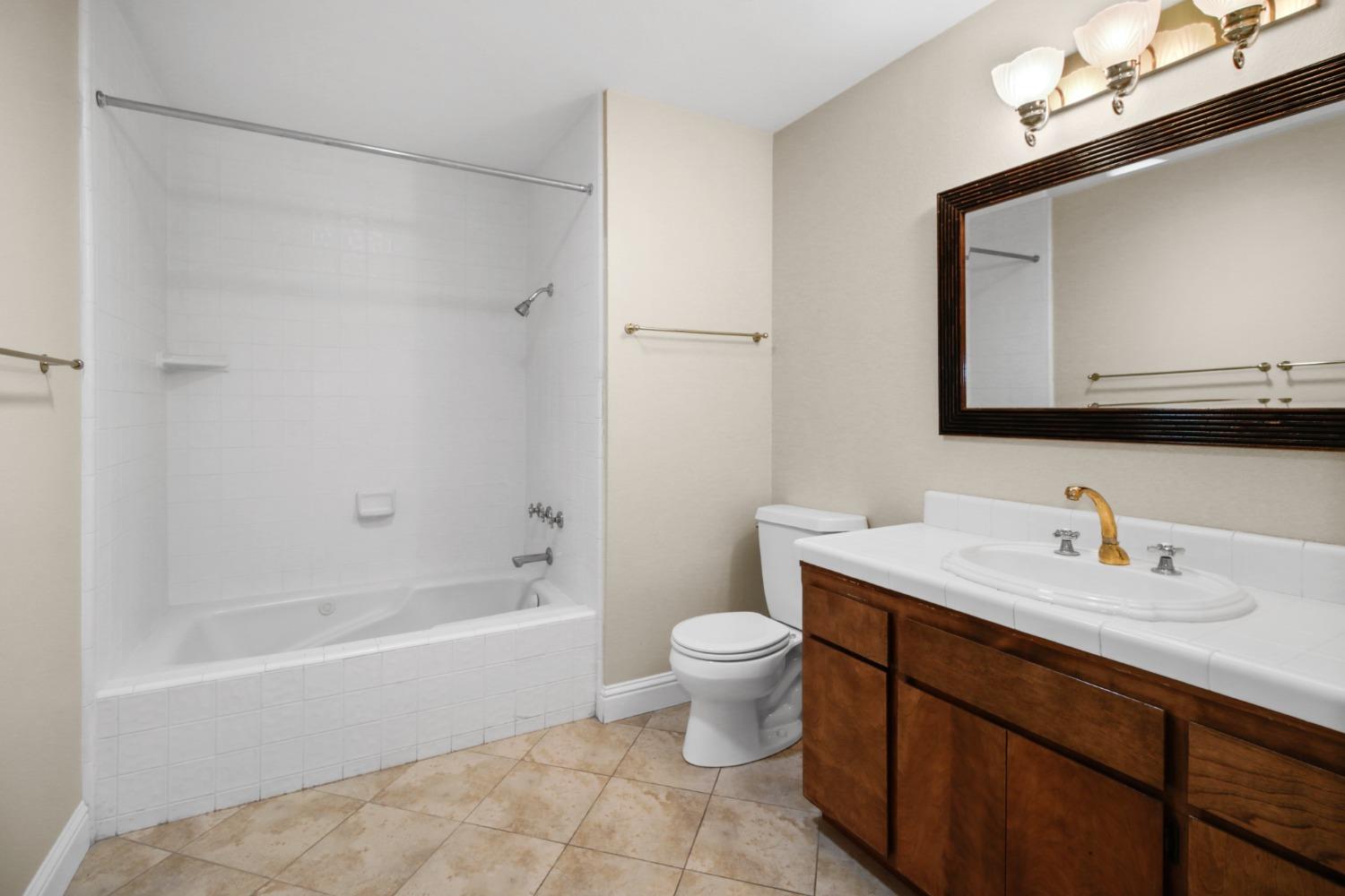 Detail Gallery Image 33 of 78 For 8401 Kroeger Ct, Fair Oaks,  CA 95628 - 4 Beds | 3 Baths