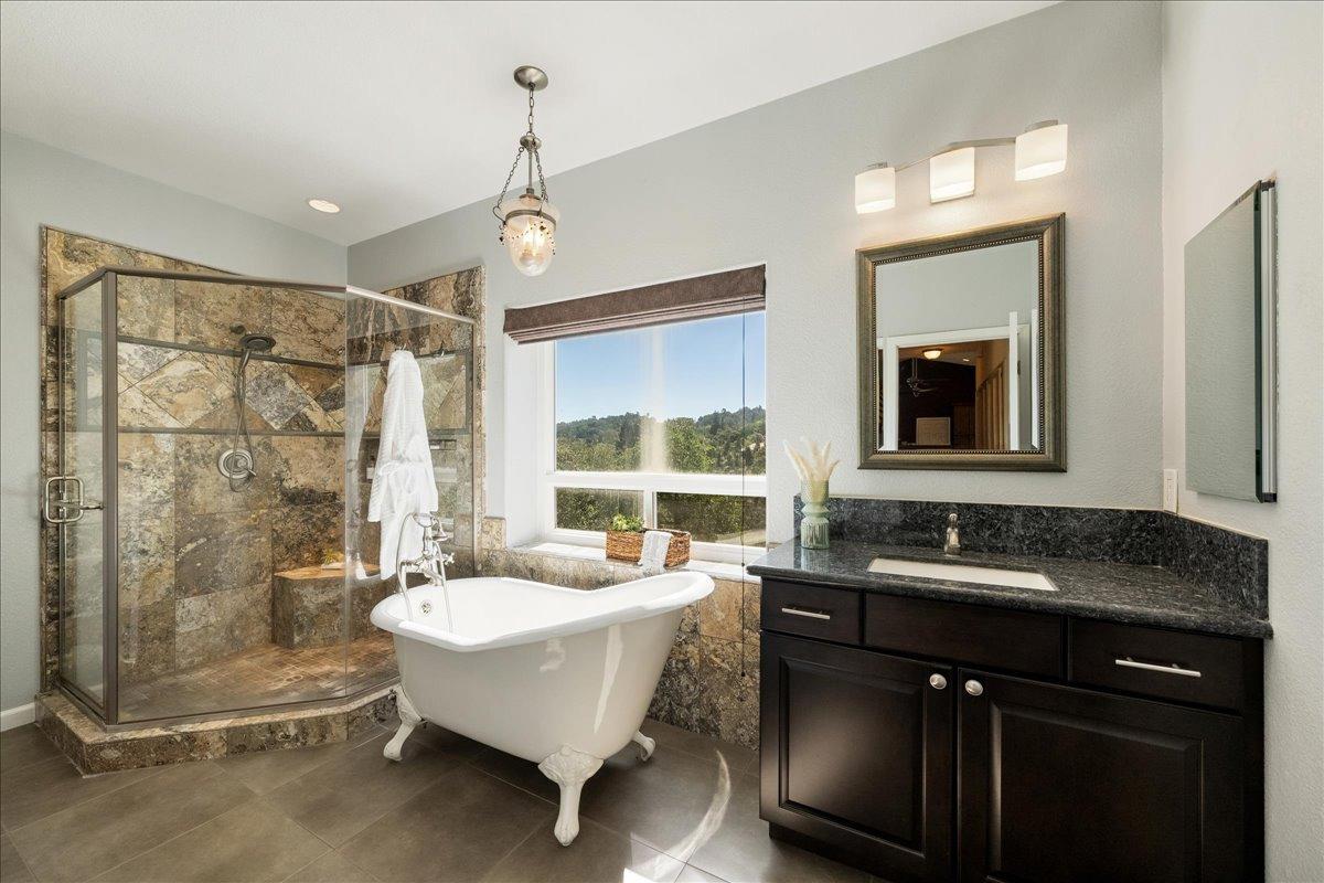 Detail Gallery Image 35 of 69 For 150 Spring Ln, Newcastle,  CA 95658 - 3 Beds | 3 Baths
